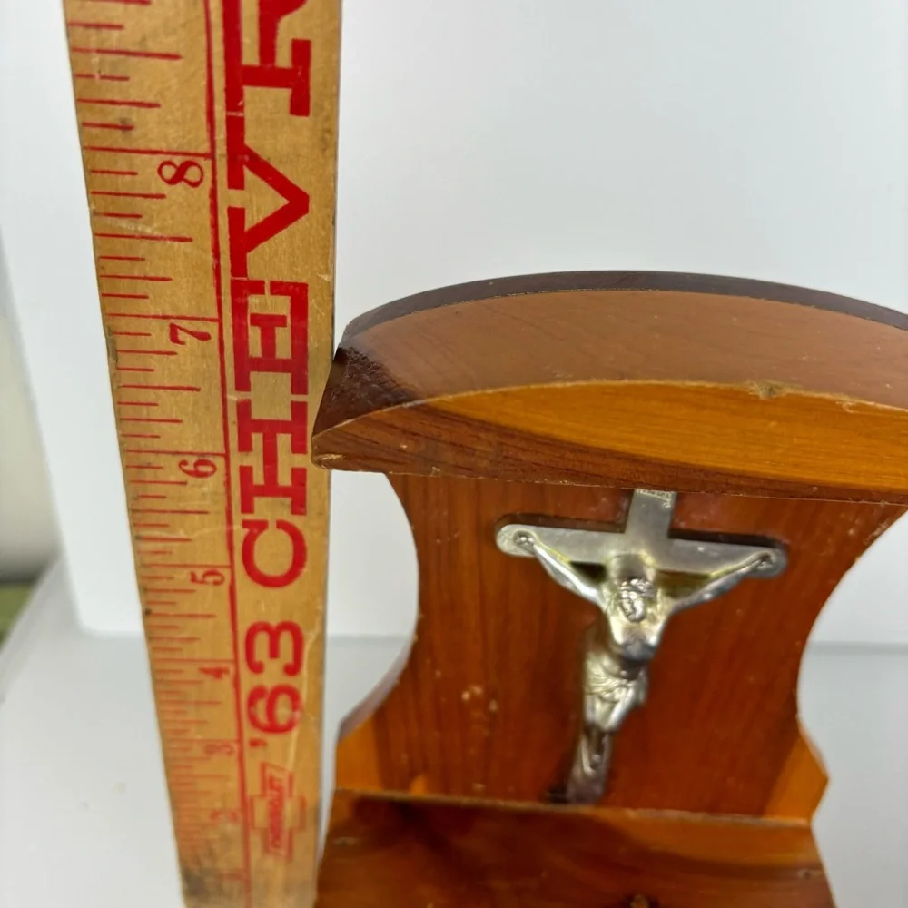 Christian Crucifix Alter Rosary Holder-vintage souvenir-WV